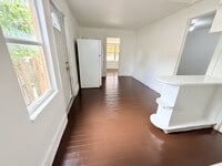 Building Photo - 4343 Pinewood Ave