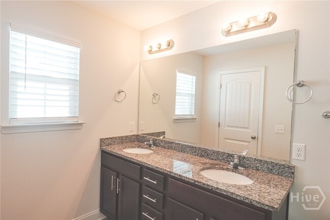 Building Photo - 347 Coconut Dr