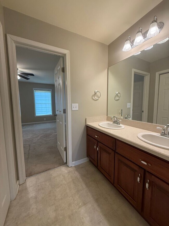 Building Photo - For Rent 3 bed / 2.5 bathrooms | attached 2 car-garage plus detached 2 car-garage on a 1.52-acre ...