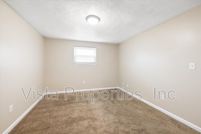 Building Photo - 4119 Glen Hill Manor Dr