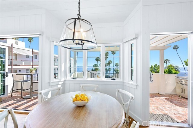 Building Photo - 360 Cliff Dr