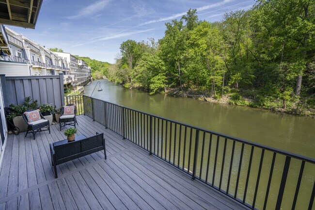 Building Photo - 118 Bancroft Mills Rd