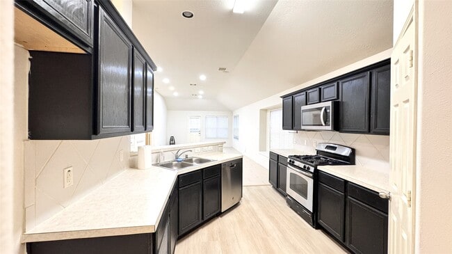 Building Photo - 6818 Hampden Point Ct