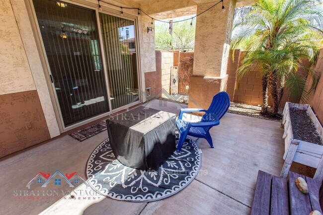 Building Photo - 13562 W Cypress St