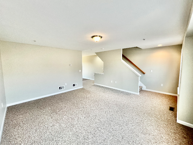Building Photo - 123 High Pointe Dr
