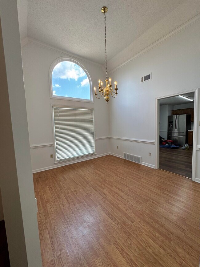 Building Photo - 783 N Ericson Rd