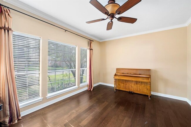 Building Photo - 4111 Rock Springs Dr