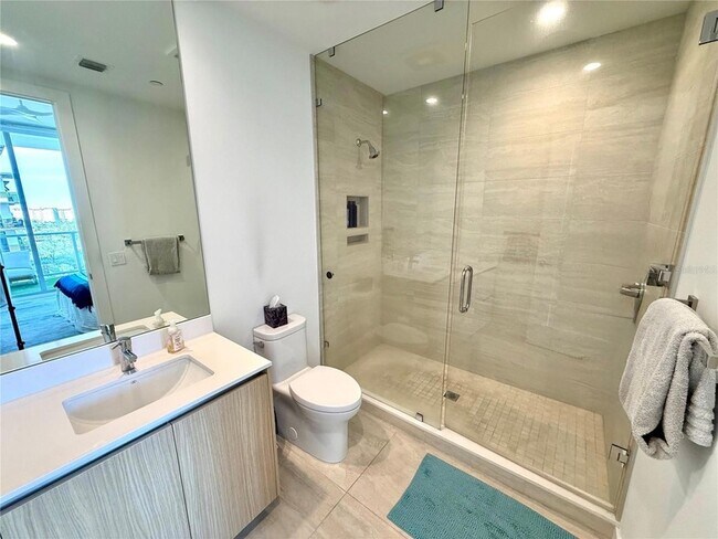 Building Photo - 301 Quay Cmn