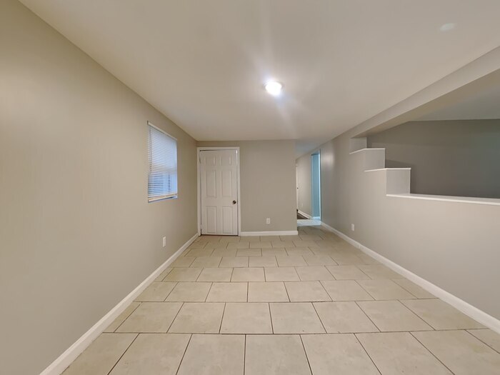 Building Photo - 7047 Sonora Dr N