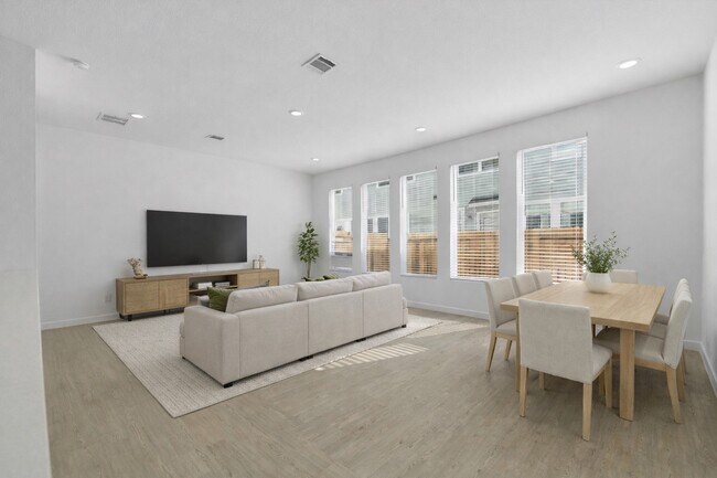 Building Photo - 2206 Via Isa Ln