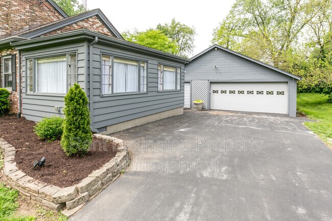 Building Photo - 149 Westgate Dr