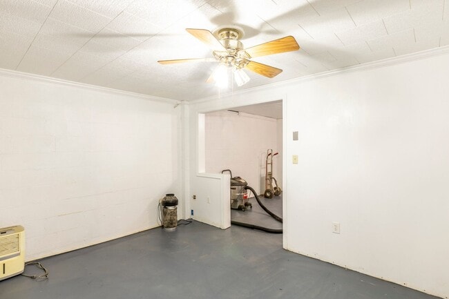 Building Photo - 223 Stribling Ave