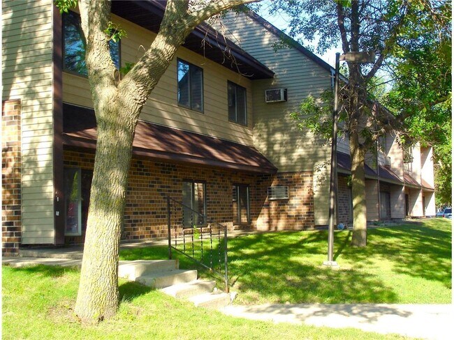 Primary Photo - 1440 9th St
