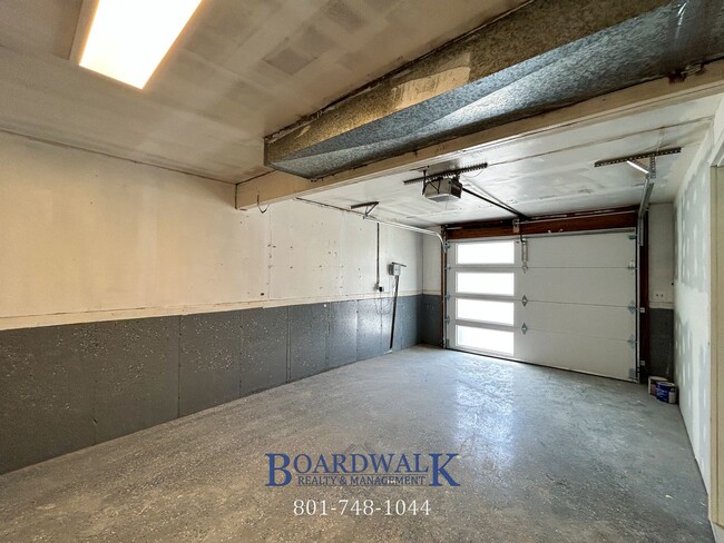 Building Photo - 259 S 230 E