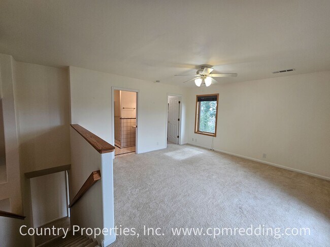 Building Photo - Back On Market! Amazing Short-Term Housing Opportunity in a Custom 4-Bedroom House!