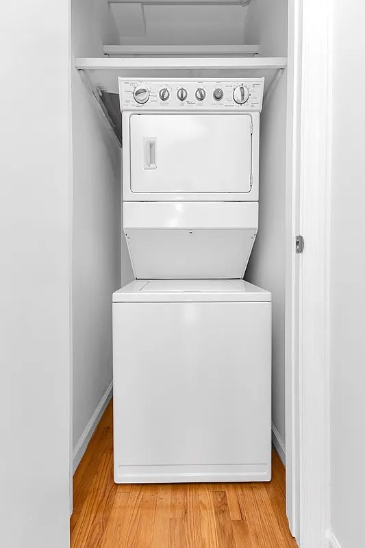 Building Photo - 97 Grand St