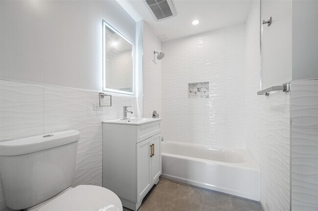 Building Photo - 43-34 53rd St