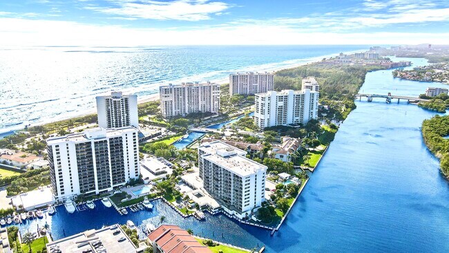 Building Photo - 4748 S Ocean Blvd