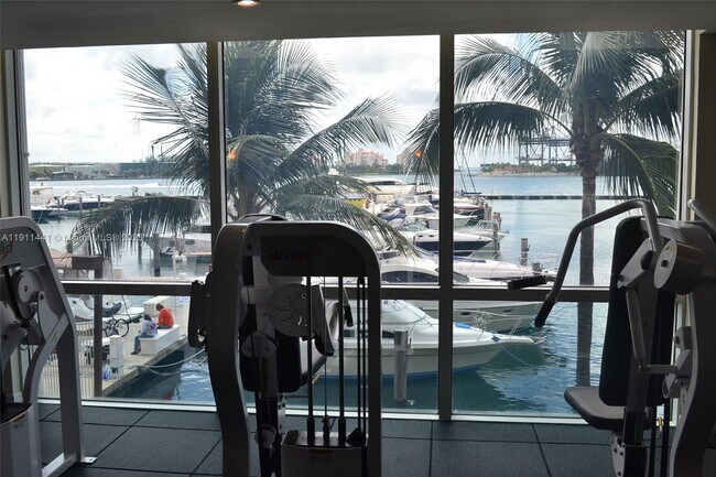 Building Photo - 90 Alton Rd