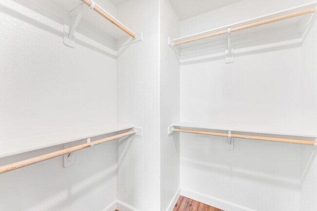 Building Photo - Modern Gated Townhome with Flexible Living Spaces & Stylish Finishes!