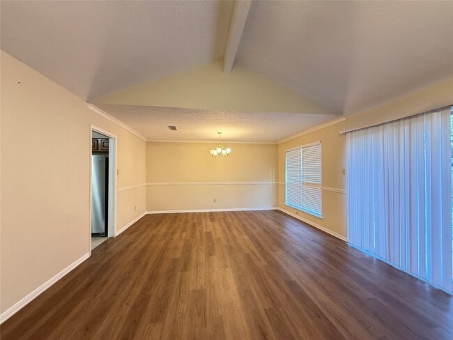 Building Photo - 15307 Pebble Lake Dr