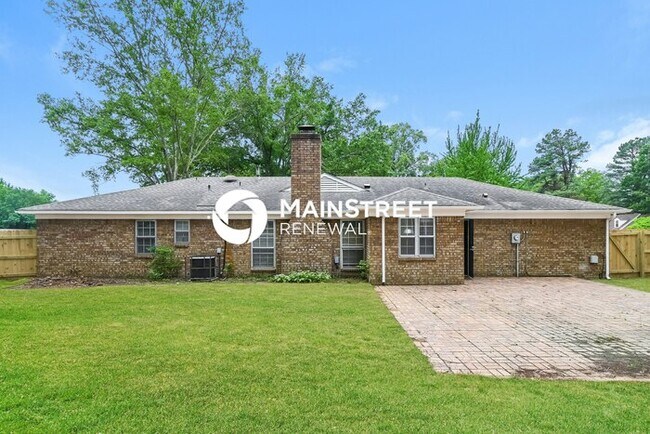 Building Photo - 3 Bedroom Pet-Friendly Home in Bartlett, TN with Main Street Renewal