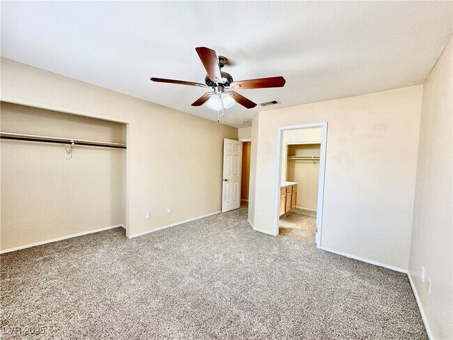 Building Photo - 2024 Fountain Valley Way