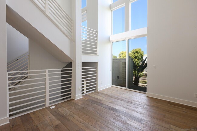 Building Photo - 2434 Via Alta