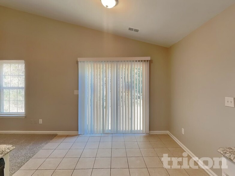 Building Photo - 2020 Chapel Creek Rd