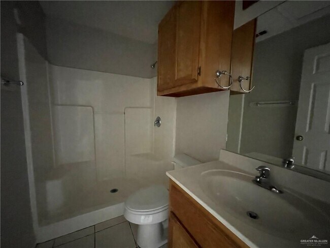 Building Photo - 9 Dora Jeanne Dr