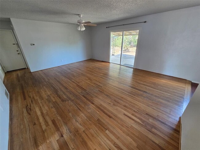 Building Photo - 2810 Dillion Hill Dr