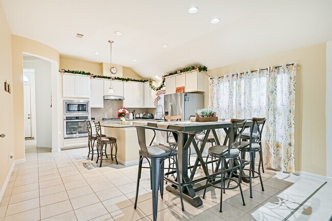 Building Photo - 3033 Broadhaven Dr