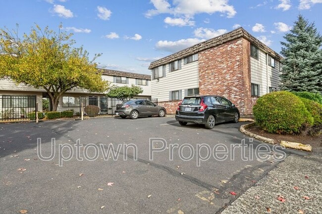 Building Photo - 8063 NE Flanders St