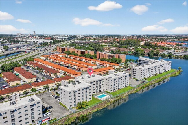 Building Photo - 9915 W Okeechobee Rd