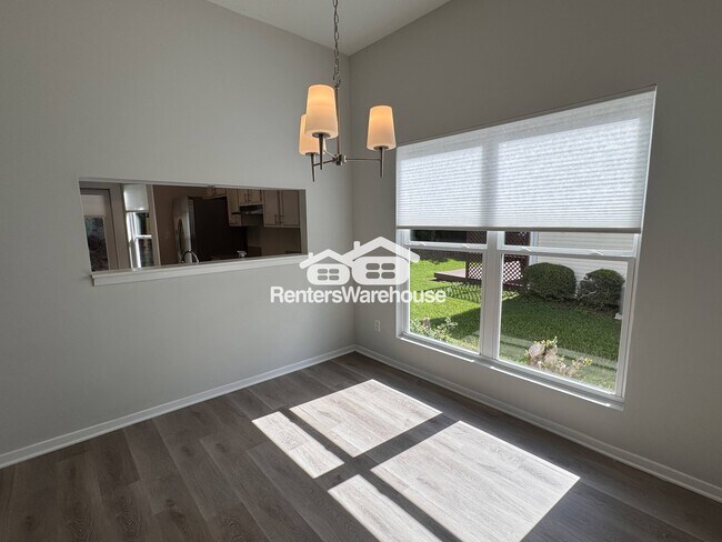 Building Photo - 4850 N Bridges Dr