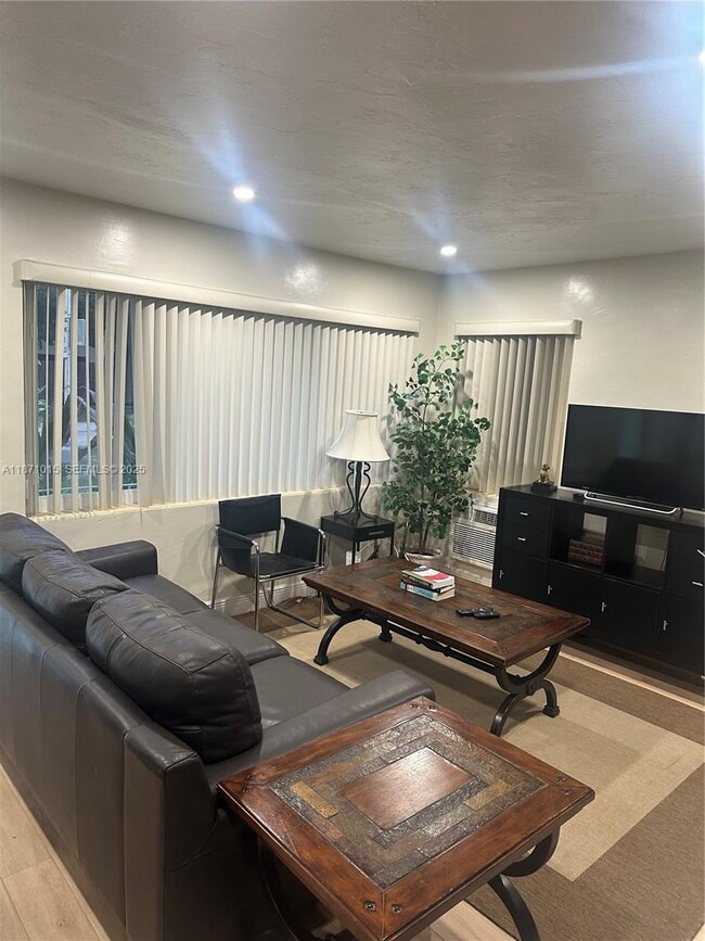 Building Photo - 13035 NE 7th Ave