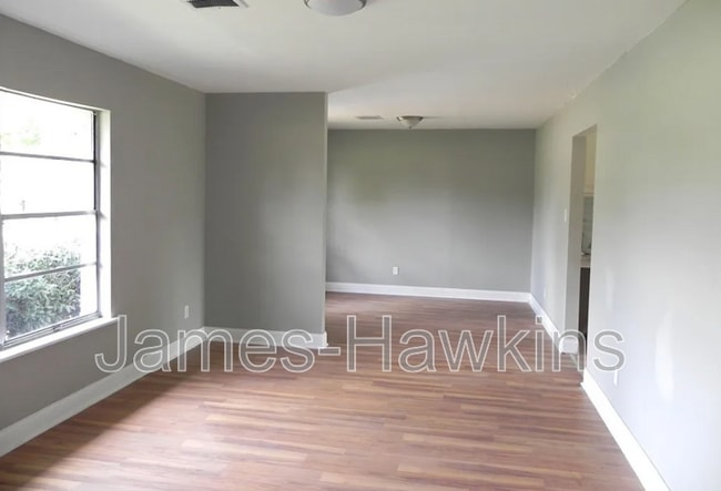 Building Photo - 2724 Endicott Dr