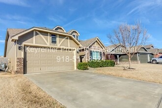 Building Photo - 3 Bed | 2 Bath in Owasso!