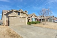 Building Photo - 3 Bed | 2 Bath in Owasso!