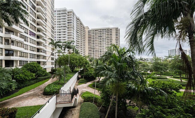 Building Photo - 600 Three Islands Boulevard