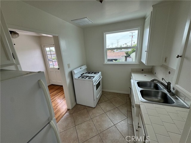 Building Photo - 4458 Linden Ave