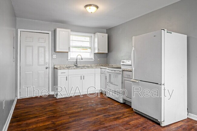 Building Photo - 1528 Lincoln St