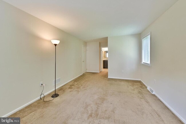 Building Photo - 108 Rue Charmille Rd