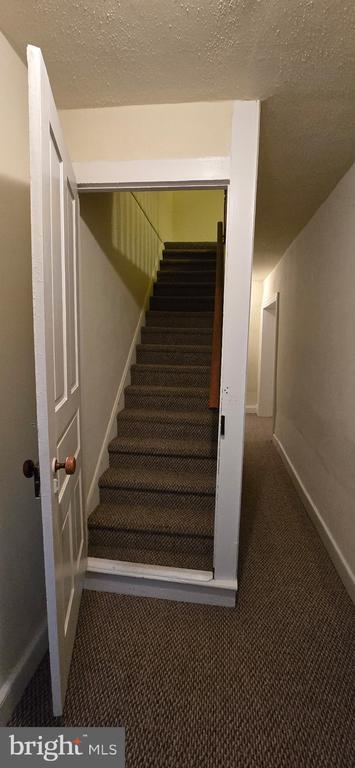 Building Photo - 2196 Spinnerstown Rd