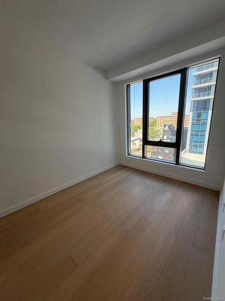 Building Photo - 33-71 Prince Street Unit 6L