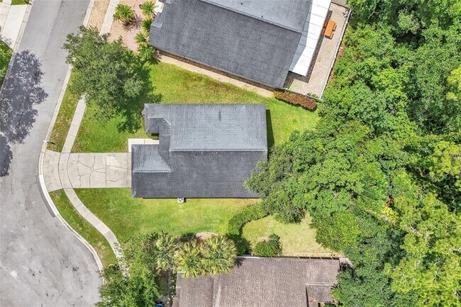 Building Photo - 4454 King Edward Dr