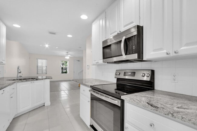 Building Photo - 3183 E Community Dr