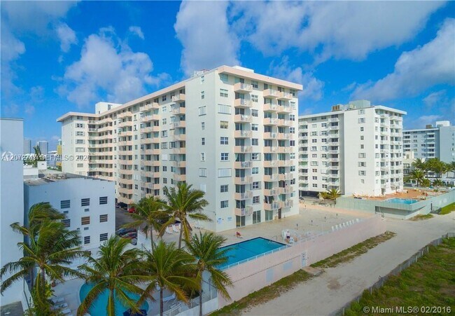 Building Photo - 345 Ocean Dr