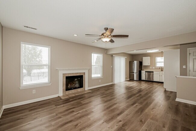 Building Photo - 8039 Corktree Dr