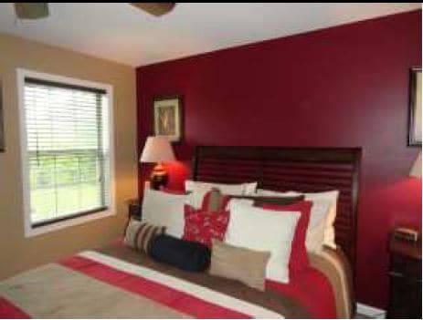 Building Photo - 6360 Creekbend Dr